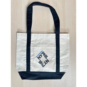 Rare New York Philharmonic subscriber beige and navy Tote - New